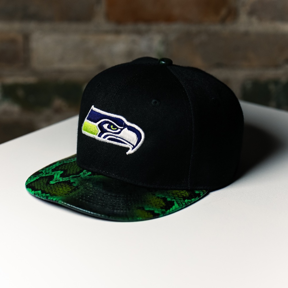 Seattle Seahawks Black & Green Snapback Ball Cap